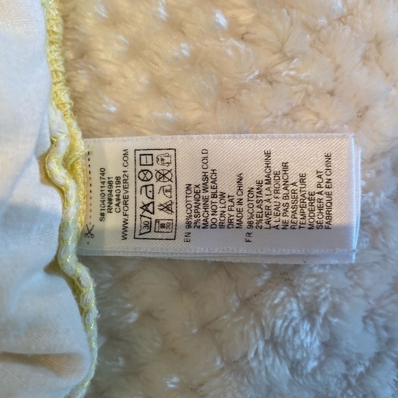 Forever 21 Yellow Denim Shorts - Picture 4 of 4